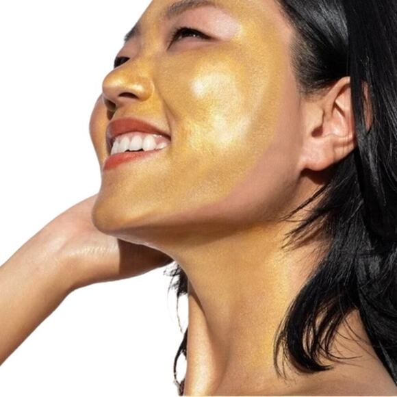 THE ROUTE The Party Peel - Golden Illuminizing Peel - Picture 4 of 7